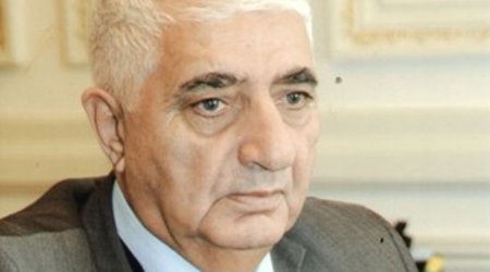 Türkiyədə müalicə olunan xalq şairi Bakıya dönür