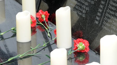 Минута молчания по жертвам Ходжалы