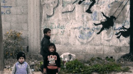 Benksi Qəzza sektoru haqqında film çəkdi - Video