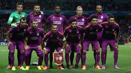 “Qalatasaray” darmadağın etdi