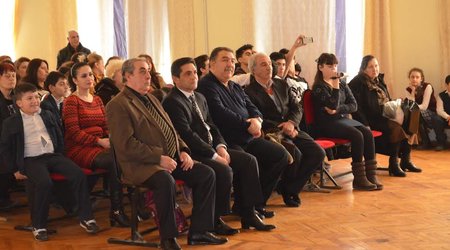 Musiqili Teatrın aktyoru Novruz Qartalla görüş keçirildi - Fotolar