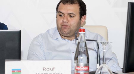 Rauf Məmmədov: "Karlsen "Barselona" kimidir"