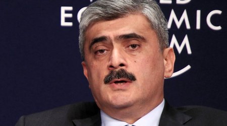 Azerbaijan puts off planned bond sale until 2016