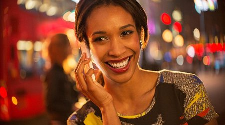 Men can tell if a woman is attractive simply by listening to her voice