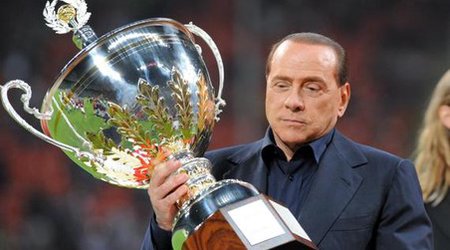 Berluskoni “Milan”ı satdı - 1,5 milyarda