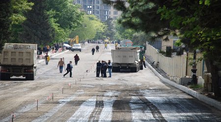 BDU-nun qarşısındakı küçə açılır – Fotolar