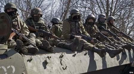 Ukraine crisis: Kiev prisoners 'admit to being in Russian army'