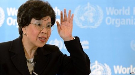 Ebola crisis prompts $100m WHO emergency fund