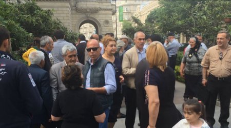 Xəbər ANı: Yanan binanın sakinləri kompensasiya tələb edir - ANN.TV