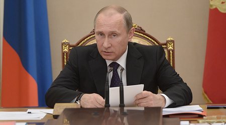 Putin congratulates Aliyev on Azerbaijan Republic Day