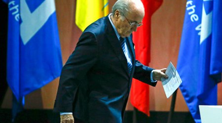 Блаттер назвал ЧМ-2018 в России проблемой ФИФА