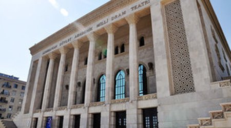 Akademik Milli Dram Teatrı qastrol səfərinə gedib