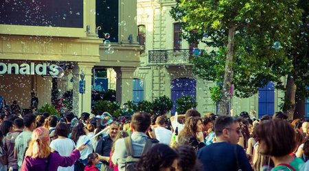 Bakıda “Sabun köpükləri” festivalı – VİDEO
