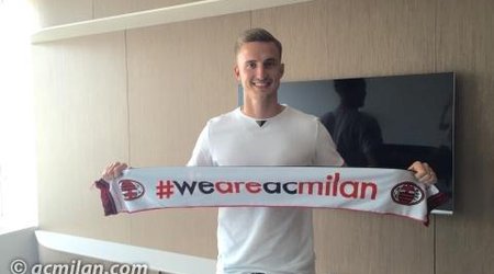"Milan"da 4 illik müqavilə