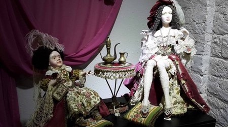 “Kukla” art-qalereyası: Bakının kukla imperiyası