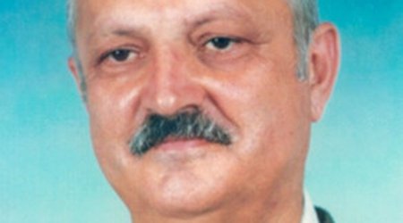 Gənc Tamaşaçılar Teatrının aktyoru mükafatlandırıldı
