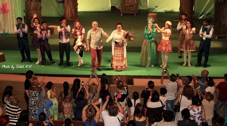 Akademik Milli Dram Teatrı mövsümə yekun vurdu