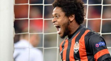 Luis Adriano rəsmən "Milan"da