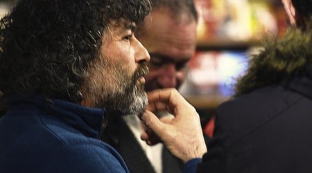 Şahbaz Xuduoğlu dükan açdı – FOTO