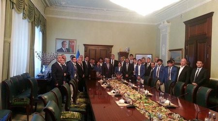 Ровнаг Абдуллаев поздравил «Нефтчи»