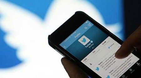 Twitter deletes plagiarised jokes for 'copyright infringement'