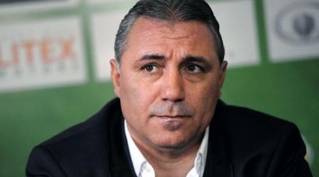 "Van Qal "Mançester Yunayted"i də dağıdacaq"