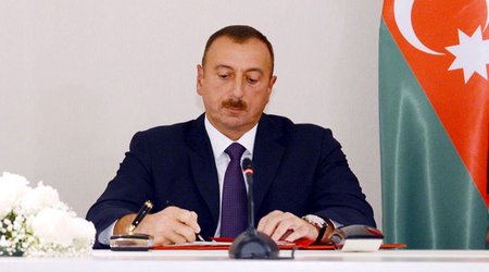 Ариф Гасымов удостоен почетного звания «заслуженный врач»