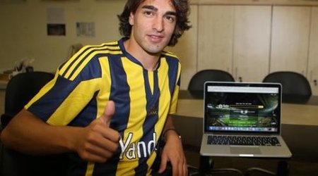 "Liverpul"un futbolçusu rəsmən "Fənərbaxça"da