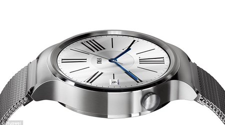 Motorola debuts revamped Watch