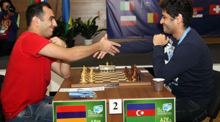 Azərbaycanlı şahmatçı ermənini darmadağın etdi