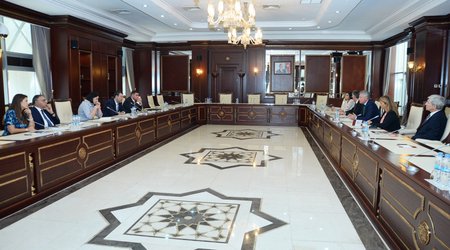 Italy seeks to expand relations with Azerbaijan