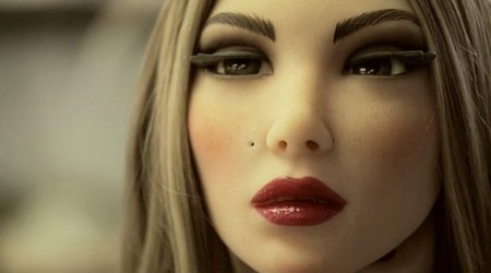 Campaigners seek to ban humanoid 'sex robots'