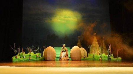 “Çirkin ördək balası” ilə “Romeo və Culyetta” 88-ci teatr mövsümünü açacaqlar - Fotolar