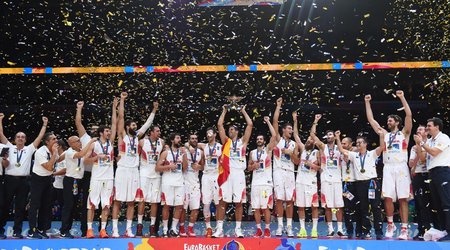 İspaniya yığması üçqat Avropa çempionu oldu