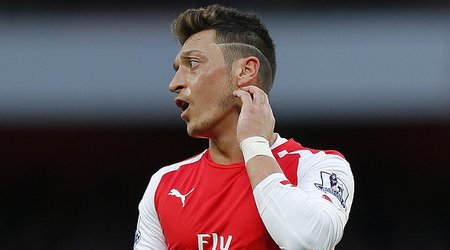 “Arsenal” türk futbolçu ilə müqaviləni uzadır
