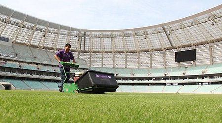 Bakı Olimpiya Stadionu Azərbaycan-İtaliya matçına hazırlanır - FOTO