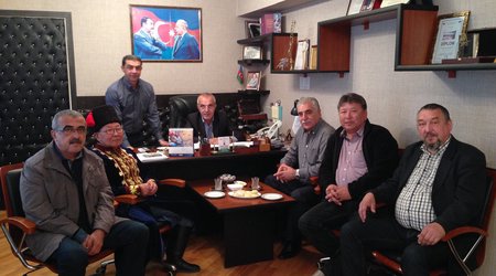 Kalmık qonaqlarla görüş keçirilib