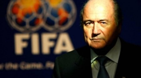 Блаттер: "Им не удастся уничтожить дело моей жизни"
