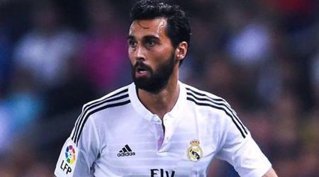 "Real" müdafiəçisi ilə yollarını ayırır