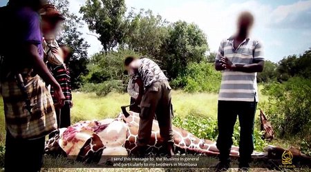 Al-Qaeda linked Islamists hack a GIRAFFE to pieces