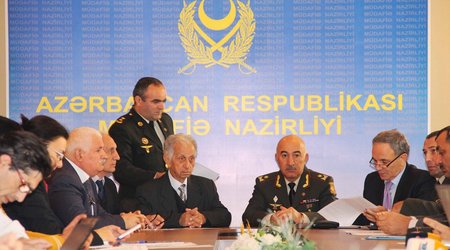 Jurnalistlərə ekstremal situasiyada işləmək öyrədiləcək - FOTOLAR