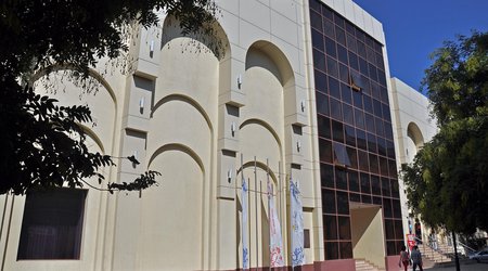 Rus Dram Teatrının kollektivi Sankt-Peterburqda