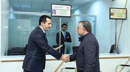 Nazirlik tərəfindən “ASAN xidmət” mərkəzində növbəti lisenziyalar verildi - Fotolar