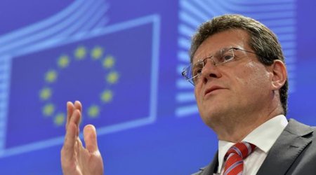 EU energy boss wants urgent push for closer energy union