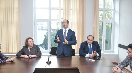 ADU-da "Post-universitet imkanları" mövzusunda seminar keçirildi" - Fotolar