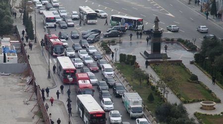 Bakıda tıxaca səbəb olan piyada keçidləri - FOTOLAR