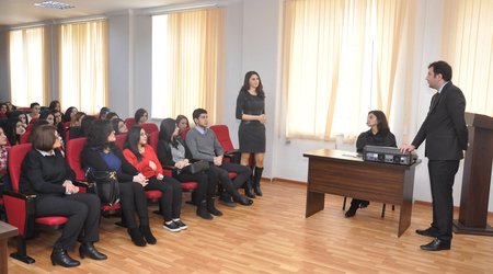 ADU-da “Ali məktəbdən müəssisəyə bir addım” proqramı çərçivəsində görüş keçirildi