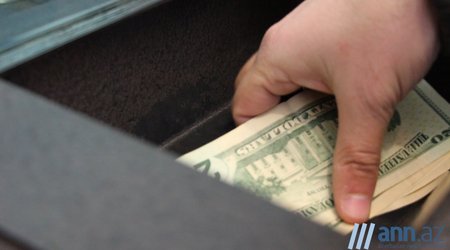 XƏBƏR ANı: Sənədli dollar satışı - nəticə nə olacaq?