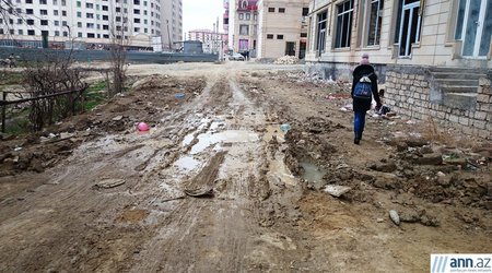 Bakının "kəndsayağı" yolları - FOTOLAR