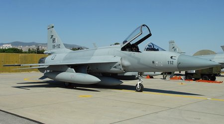 Azerbaijan wants in on JF-17s